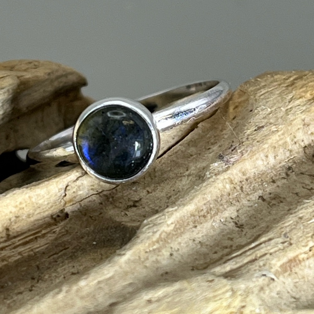 Sleek Sterling Silver and Blue Labradorite Stone Bezel-Set Ring